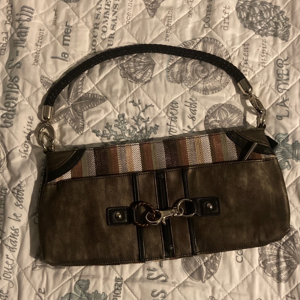 Elegant Multi-Striped Shoulder Bag
